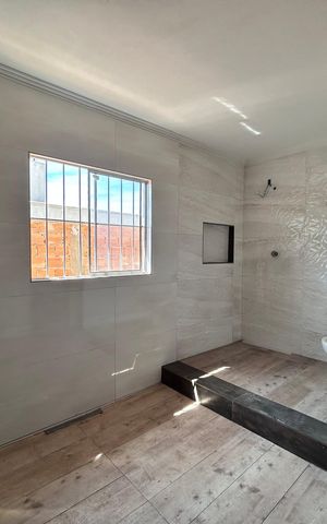 Casa para alugar com 1000m², 16 quartos e 6 vagas