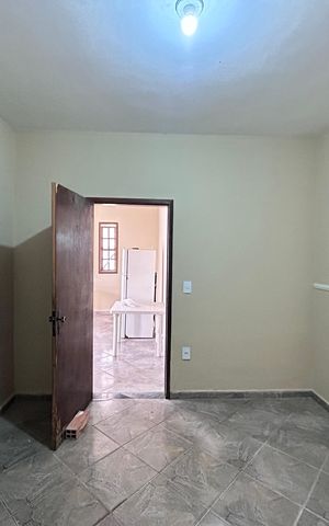 Casa para alugar com 1000m², 16 quartos e 6 vagas
