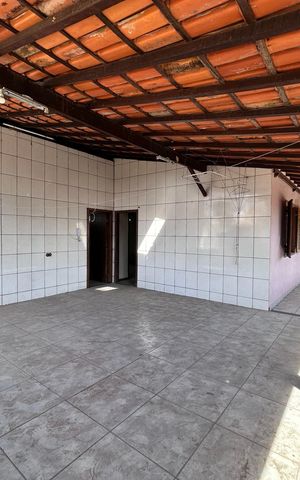 Casa para alugar com 1000m², 16 quartos e 6 vagas