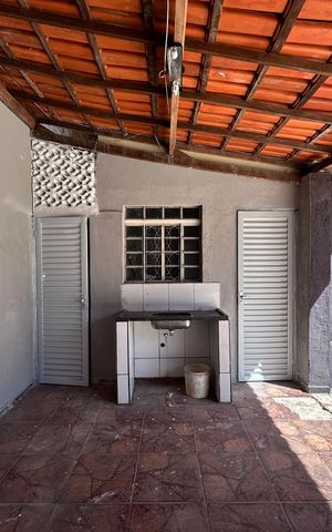 Casa para alugar com 1000m², 16 quartos e 6 vagas