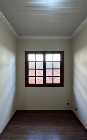 Casa para alugar com 1000m², 16 quartos e 6 vagas