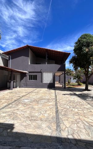 Casa para alugar com 1000m², 16 quartos e 6 vagas