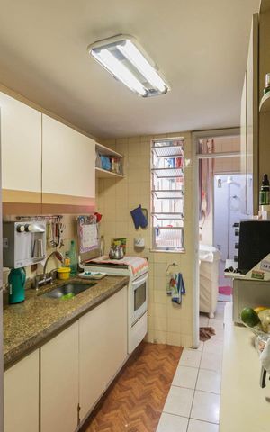 Apartamento à venda com 80m², 2 quartos e 1 vagaCozinha