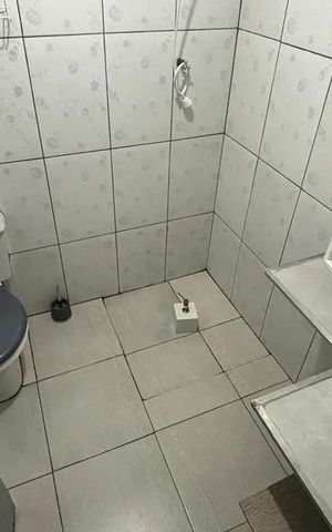 Casa para alugar com 50m², 1 quarto e 1 vaga Casa para alugar com 50m², 1 quarto e 1 vagaBanheiro