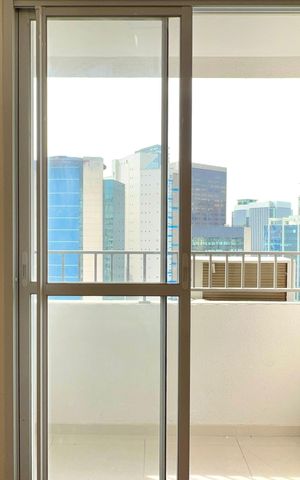 Studio para alugar com 25m², 1 quarto e sem vaga Studio para alugar com 25m², 1 quarto e sem vagaVaranda