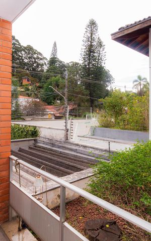 Casa para alugar com 434m², 4 quartos e 5 vagas Casa para alugar com 434m², 4 quartos e 5 vagasVaranda da Suíte 1
