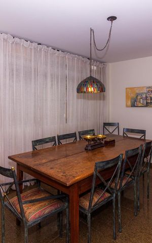 Casa para alugar com 434m², 4 quartos e 5 vagas Casa para alugar com 434m², 4 quartos e 5 vagasSala de Jantar