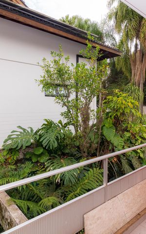 Casa para alugar com 434m², 4 quartos e 5 vagas Casa para alugar com 434m², 4 quartos e 5 vagasVaranda da Suíte 2