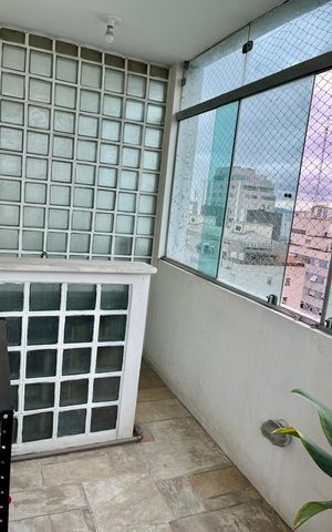 Casa de condomínio à venda com 500m², 4 quartos e 2 vagas Casa de condomínio à venda com 500m², 4 quartos e 2 vagasCozinha