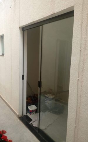 Casa para alugar com 175m², 2 quartos e 2 vagas Casa para alugar com 175m², 2 quartos e 2 vagasÁrea externa