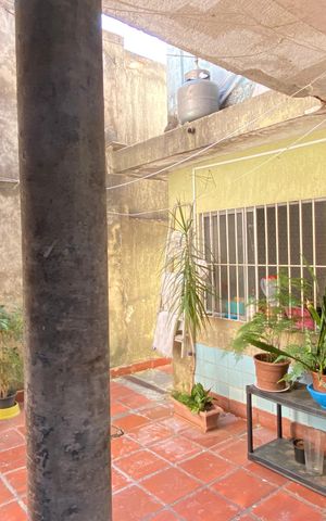Casa à venda com 200m², 3 quartos e 1 vaga Casa à venda com 200m², 3 quartos e 1 vagaÁrea de Serviço - Área externa