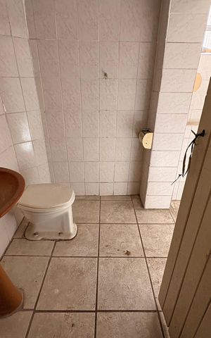 Casa para alugar com 600m², 8 quartos e 2 vagas Casa para alugar com 600m², 8 quartos e 2 vagasCasa 3 - Banheiro social