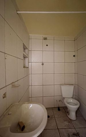 Casa para alugar com 600m², 8 quartos e 2 vagas Casa para alugar com 600m², 8 quartos e 2 vagasCasa 3 - Banheiro social