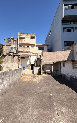 Casa para alugar com 600m², 8 quartos e 2 vagas Casa para alugar com 600m², 8 quartos e 2 vagasTerreno/ quintal