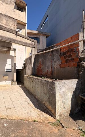 Casa para alugar com 600m², 8 quartos e 2 vagas Casa para alugar com 600m², 8 quartos e 2 vagasTerreno/ quintal