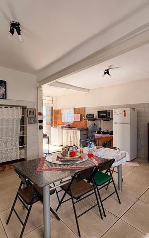 Casa para alugar com 600m², 8 quartos e 2 vagas Casa para alugar com 600m², 8 quartos e 2 vagasCozinha