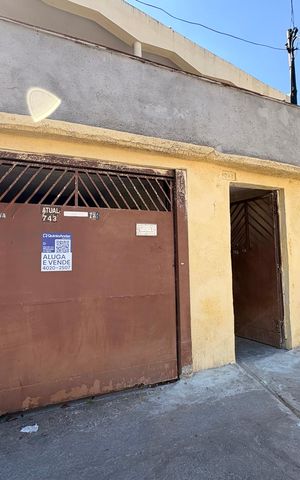Casa para alugar com 600m², 8 quartos e 2 vagas Casa para alugar com 600m², 8 quartos e 2 vagasFachada