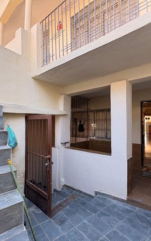 Casa para alugar com 600m², 8 quartos e 2 vagas Casa para alugar com 600m², 8 quartos e 2 vagasVaranda