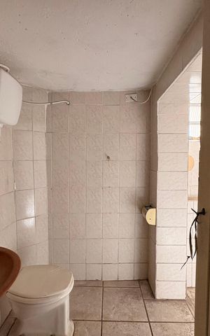 Casa para alugar com 600m², 8 quartos e 2 vagas Casa para alugar com 600m², 8 quartos e 2 vagasCasa 3 - Banheiro social