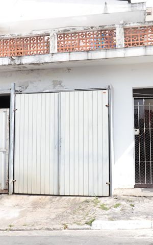 Casa para alugar com 70m², 2 quartos e 1 vagaFachada