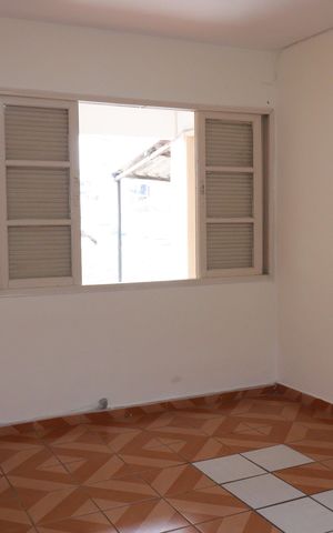 Casa para alugar com 70m², 2 quartos e 1 vagaQuarto 1