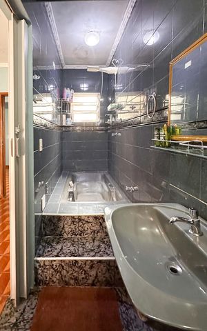 Casa à venda com 222m², 3 quartos e 2 vagasBanheiro da Suíte