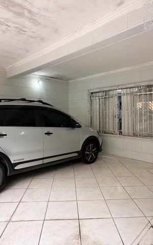 Casa à venda com 222m², 3 quartos e 2 vagasGaragem