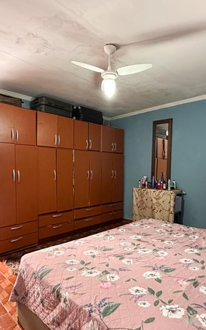Casa à venda com 222m², 3 quartos e 2 vagasSuíte 