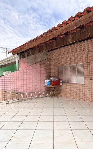 Casa à venda com 222m², 3 quartos e 2 vagasSacada da Suíte 