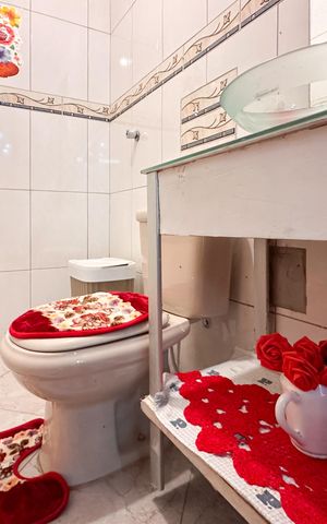 Casa à venda com 222m², 3 quartos e 2 vagasLavabo 