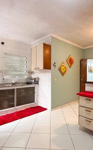 Casa à venda com 222m², 3 quartos e 2 vagasCozinha