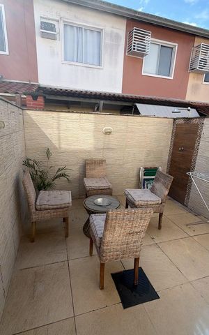 Casa de condomínio à venda com 63m², 2 quartos e 1 vaga Casa de condomínio à venda com 63m², 2 quartos e 1 vagaÁrea externa