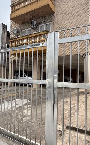 Apartamento para alugar com 102m², 2 quartos e 1 vaga Apartamento para alugar com 102m², 2 quartos e 1 vagaFachada