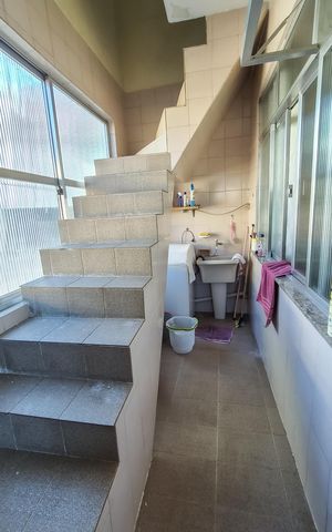 Casa à venda com 250m², 4 quartos e 1 vaga Casa à venda com 250m², 4 quartos e 1 vagaÁrea de Serviço
