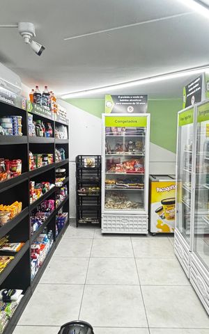 Apartamento à venda com 60m², 2 quartos e 1 vaga Apartamento à venda com 60m², 2 quartos e 1 vagaMercado