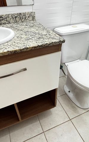 Apartamento à venda com 60m², 2 quartos e 1 vaga Apartamento à venda com 60m², 2 quartos e 1 vagaBanheiro