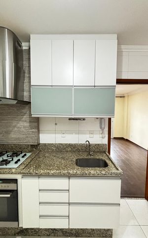 Apartamento à venda com 60m², 2 quartos e 1 vaga Apartamento à venda com 60m², 2 quartos e 1 vagaCozinha