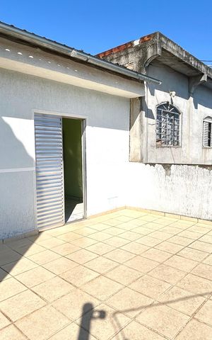 Casa para alugar com 175m², 5 quartos e 2 vagas Casa para alugar com 175m², 5 quartos e 2 vagasVaranda