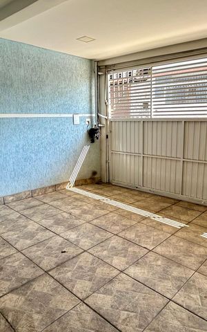 Casa para alugar com 175m², 5 quartos e 2 vagas Casa para alugar com 175m², 5 quartos e 2 vagasGaragem