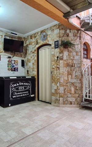 Casa à venda com 171m², 3 quartos e 2 vagas Casa à venda com 171m², 3 quartos e 2 vagasÁrea externa