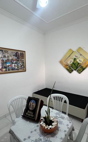 Casa à venda com 216m², 2 quartos e 2 vagas Casa à venda com 216m², 2 quartos e 2 vagasSala 1