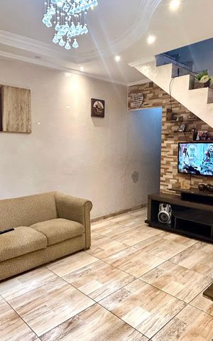 Casa para alugar com 171m², 4 quartos e 2 vagas Casa para alugar com 171m², 4 quartos e 2 vagasSala