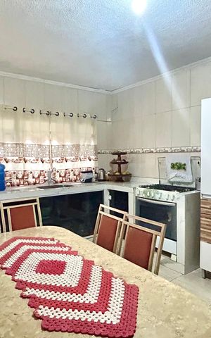 Casa para alugar com 171m², 4 quartos e 2 vagas Casa para alugar com 171m², 4 quartos e 2 vagasCozinha