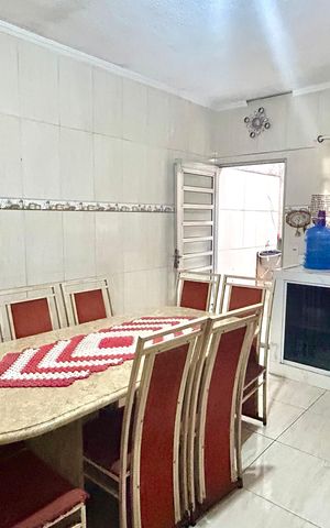 Casa para alugar com 171m², 4 quartos e 2 vagas Casa para alugar com 171m², 4 quartos e 2 vagasCozinha