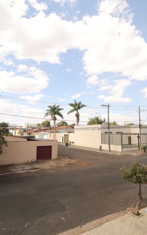 Apartamento para alugar com 80m², 3 quartos e 2 vagasVista