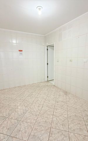 Casa para alugar com 100m², 2 quartos e 2 vagas Casa para alugar com 100m², 2 quartos e 2 vagasCozinha