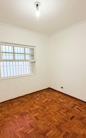Casa para alugar com 100m², 2 quartos e 2 vagas Casa para alugar com 100m², 2 quartos e 2 vagasQuarto
