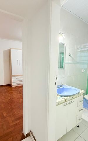 Casa para alugar com 100m², 2 quartos e 2 vagas Casa para alugar com 100m², 2 quartos e 2 vagasSuíte