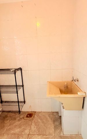 Casa para alugar com 100m², 2 quartos e 2 vagas Casa para alugar com 100m², 2 quartos e 2 vagasÁrea de serviço