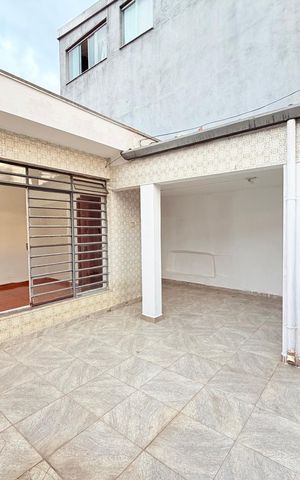 Casa para alugar com 100m², 2 quartos e 2 vagas Casa para alugar com 100m², 2 quartos e 2 vagasGaragem